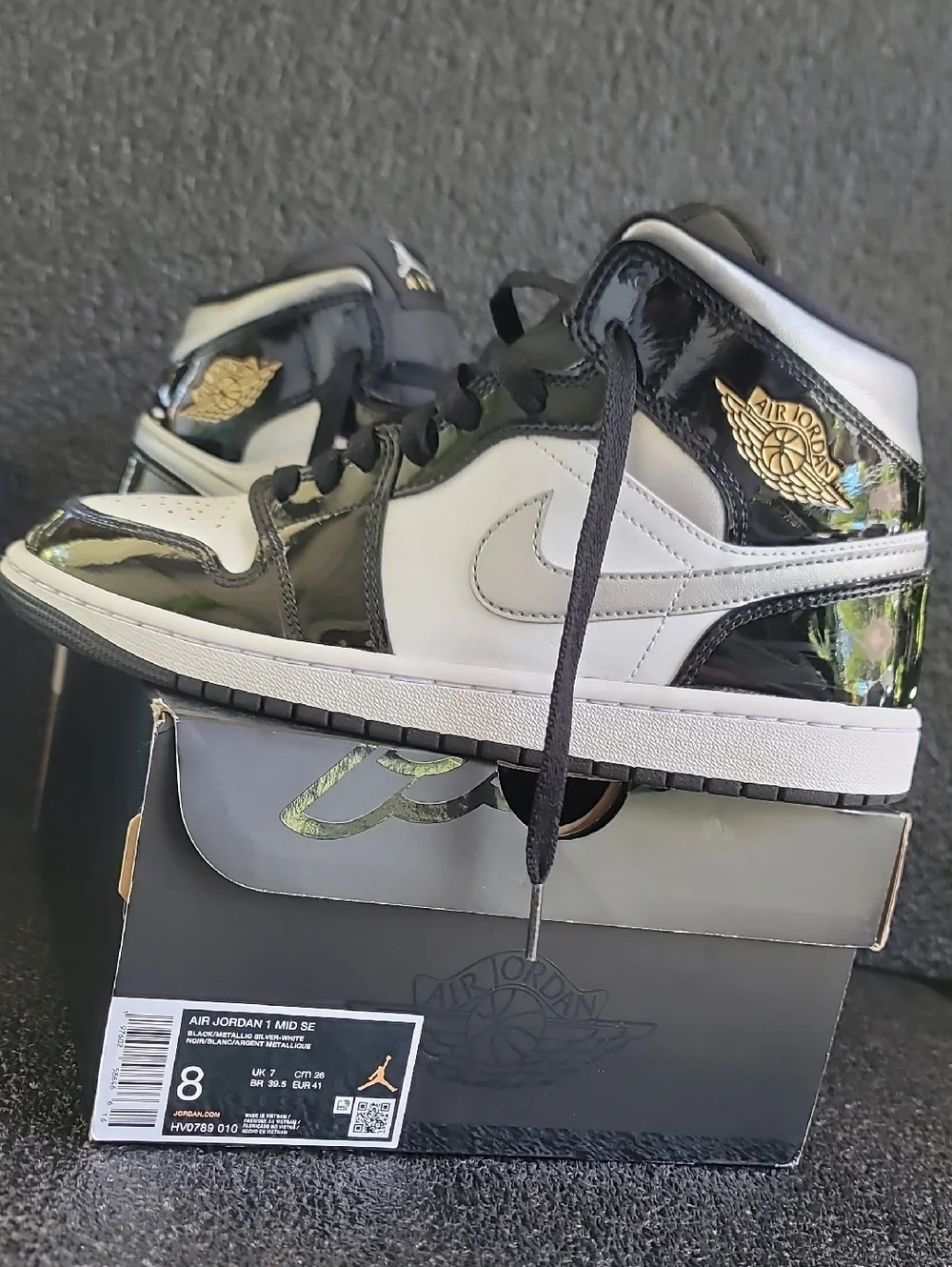 Nike Air Jordan 1 Mid SE "Metallic Silver/Metallic Gold" Patent Leather Wmns 9.5 - Picture 11 of 16